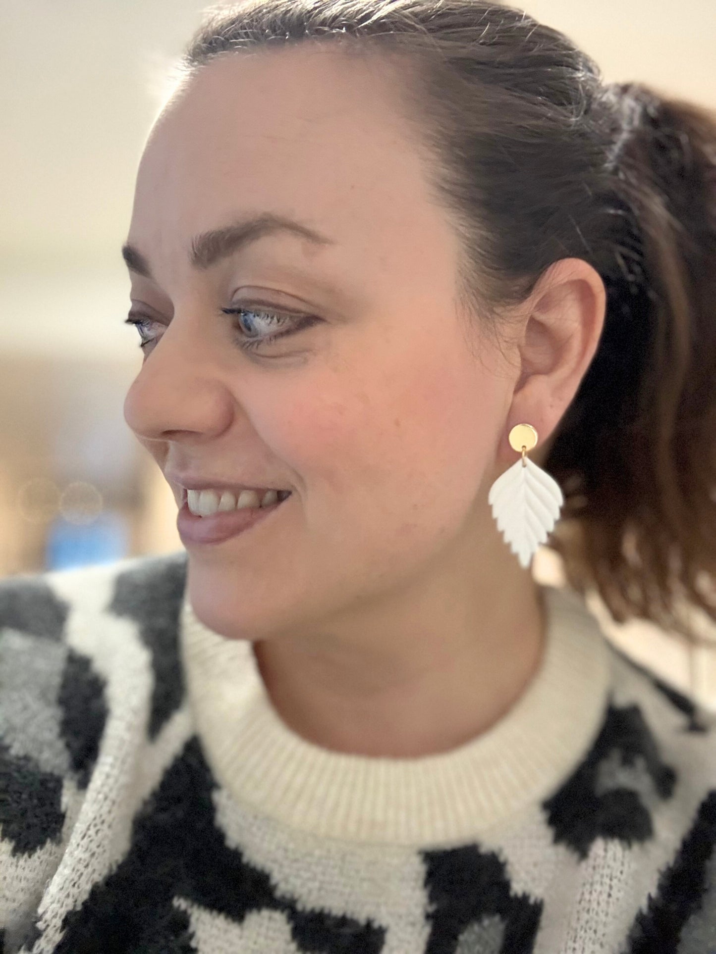 Lilja-korvakorut purppurakulta