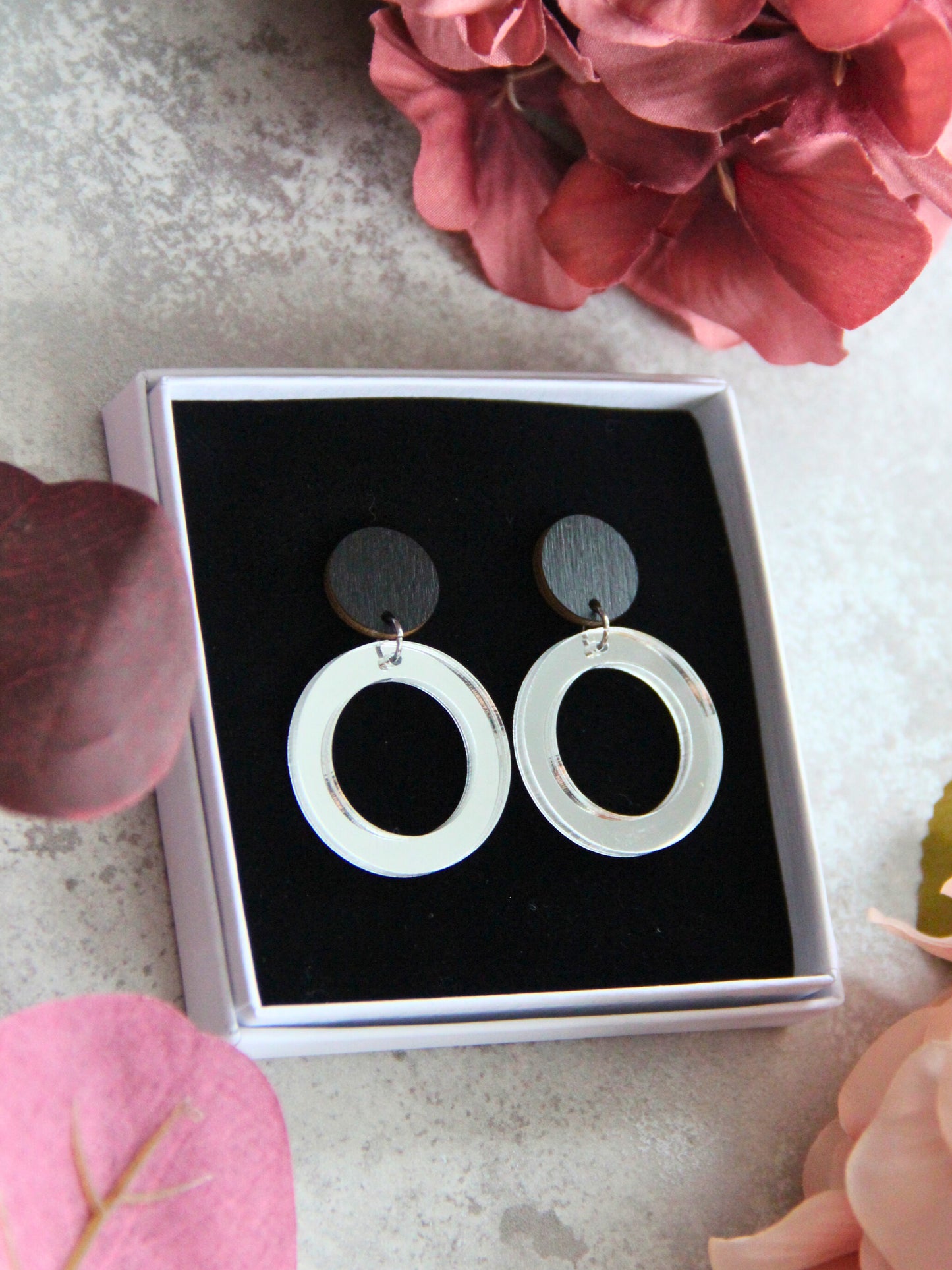 Fabulous Rings -korvakorut peiliakryyli