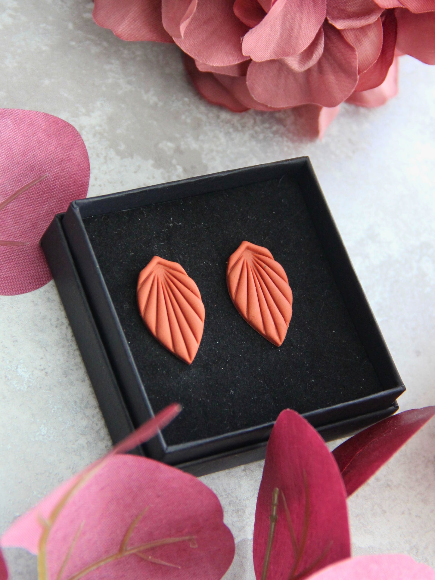 Leaf-korvakorut