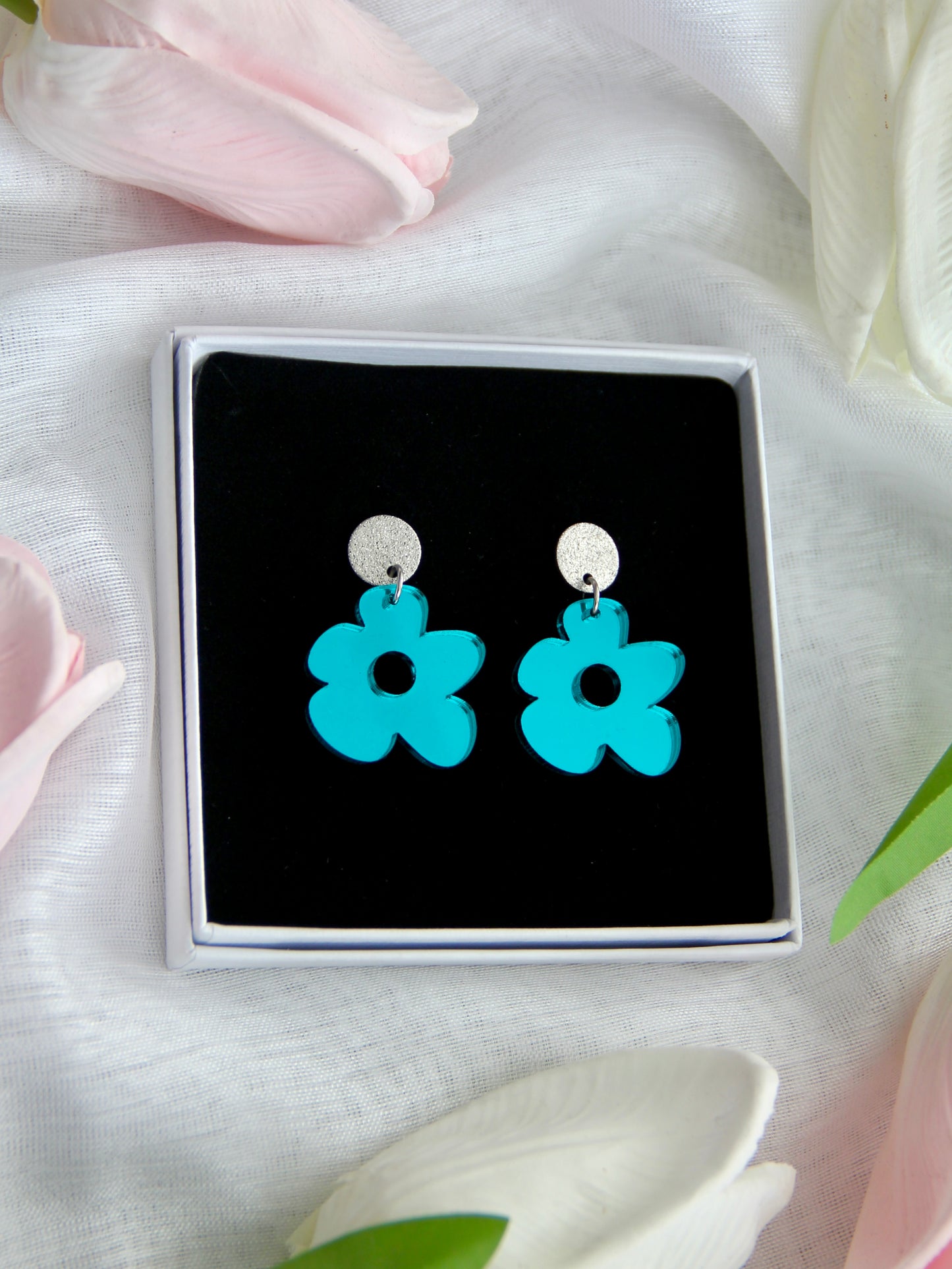 Pihlaja sparkle -korvakorut