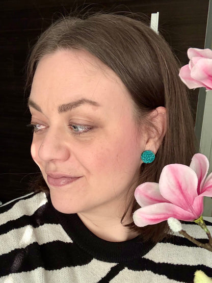 Glorious big -nappikorvakorut