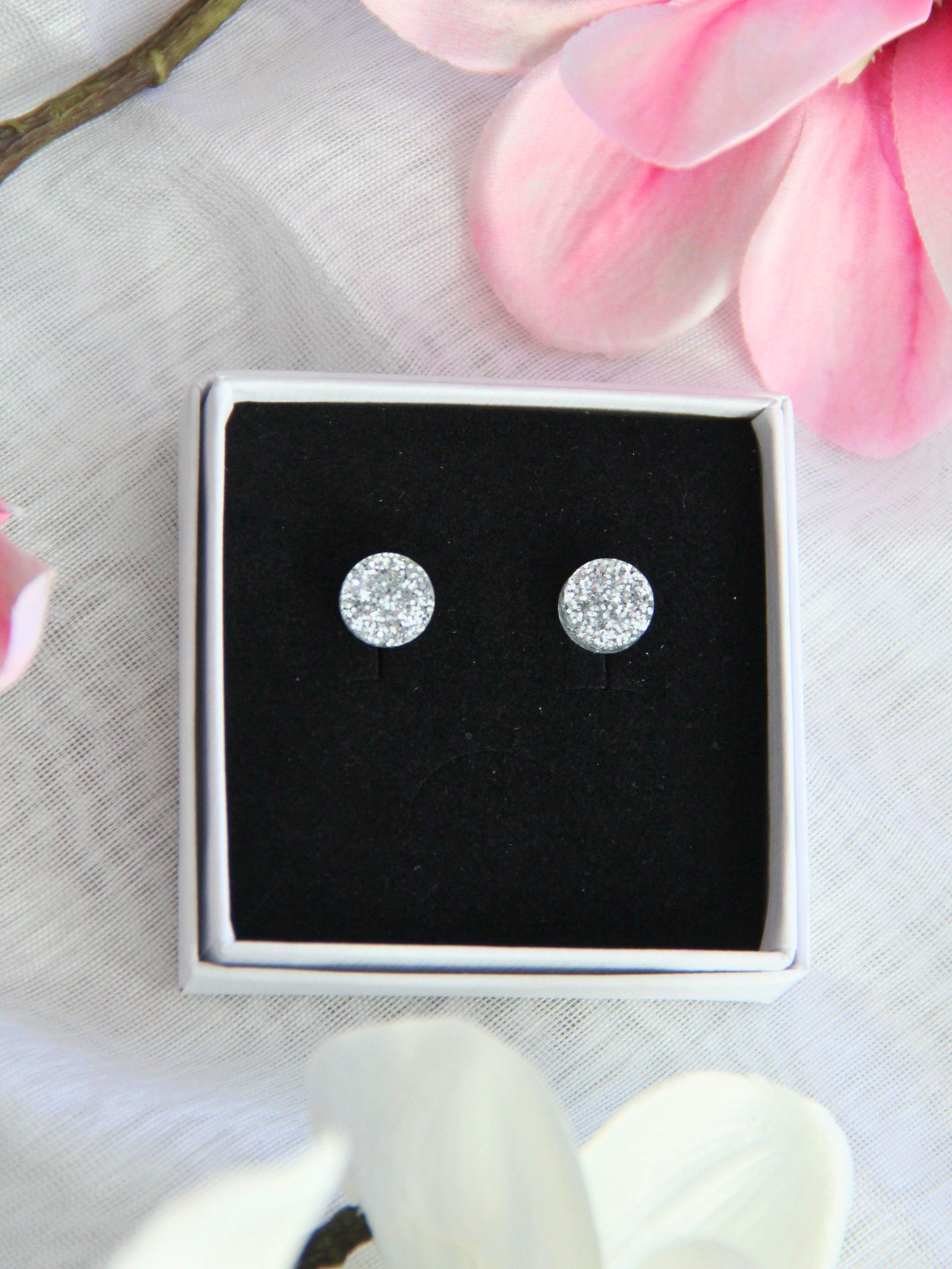 Glorious-nappikorvakorut