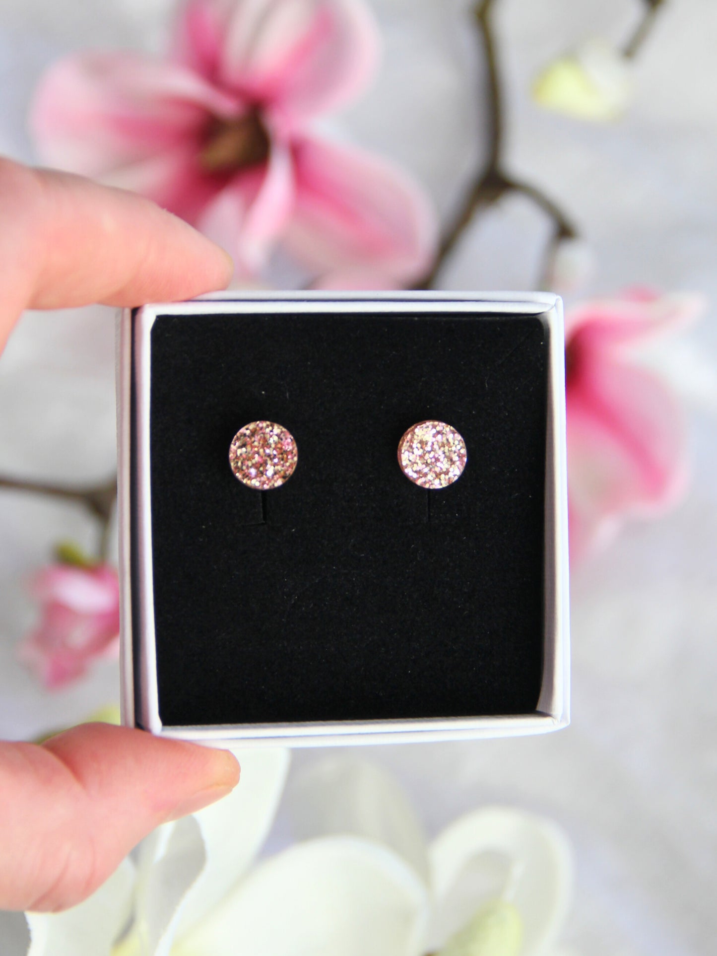 Glorious-nappikorvakorut