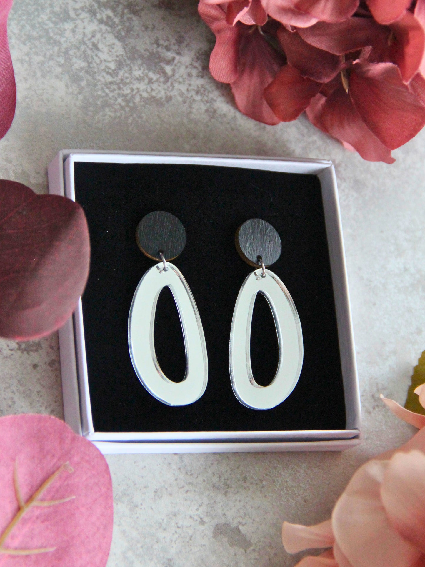 Eleonora -korvakorut peiliakryyli