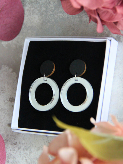 Fabulous Rings -korvakorut peiliakryyli