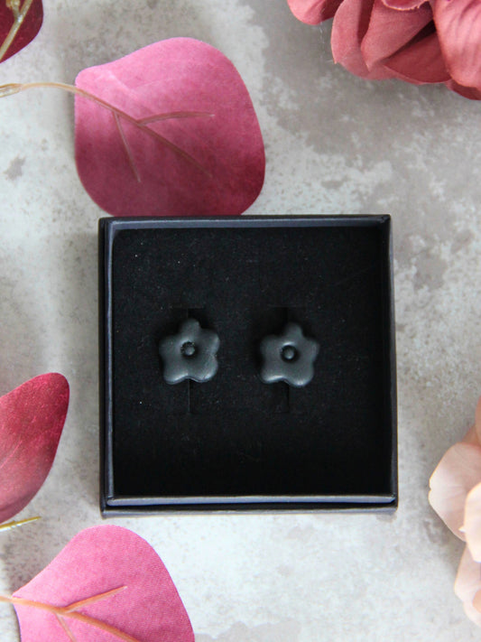 Blossom -nappikorvakorut