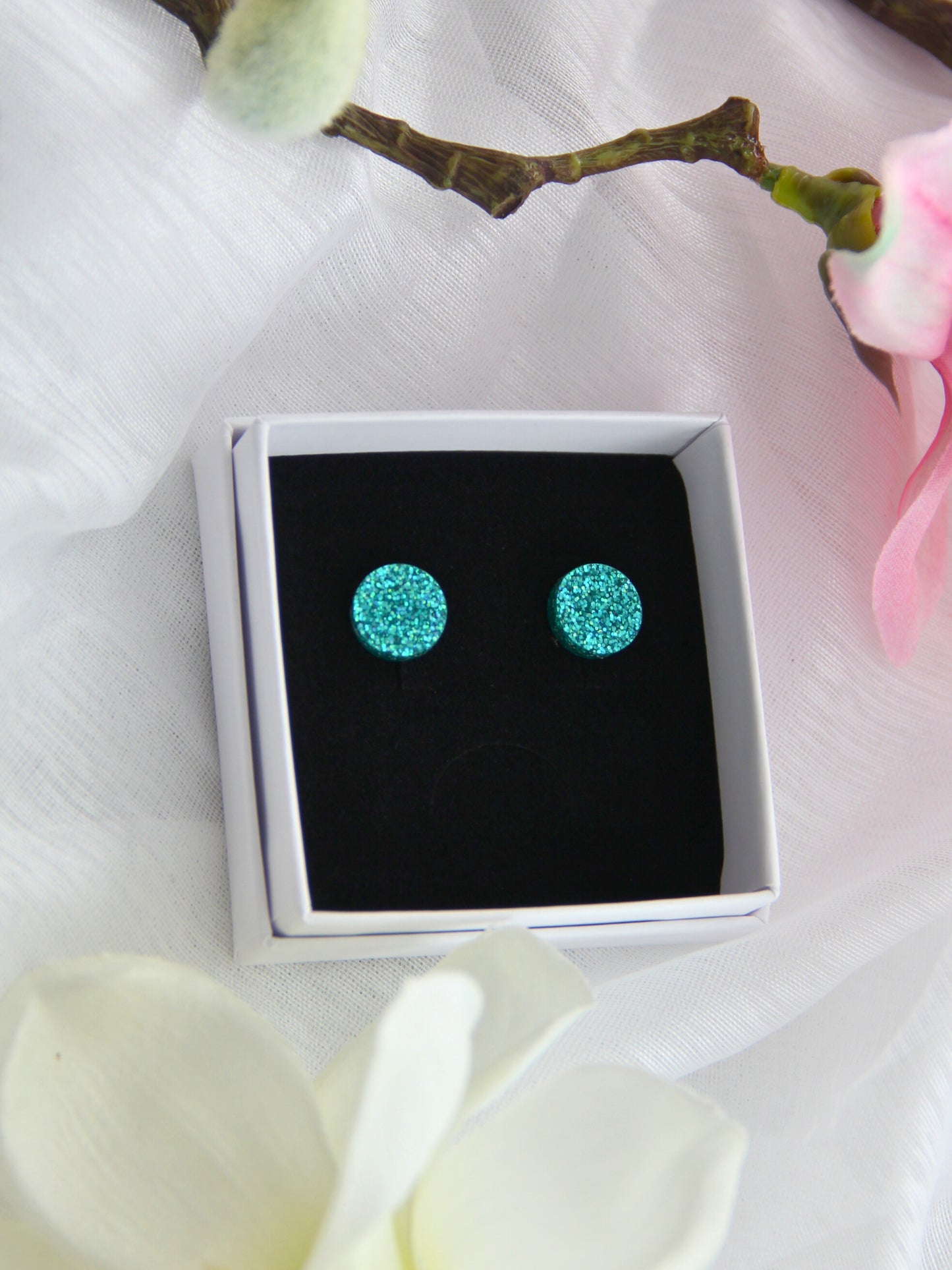 Glorious-nappikorvakorut